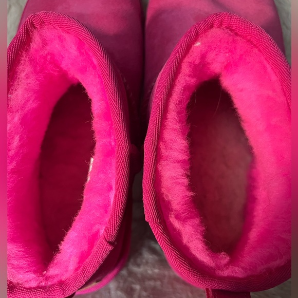 RARE UGG Classic Ultra Mini Boot PINK - Picture 4 of 8